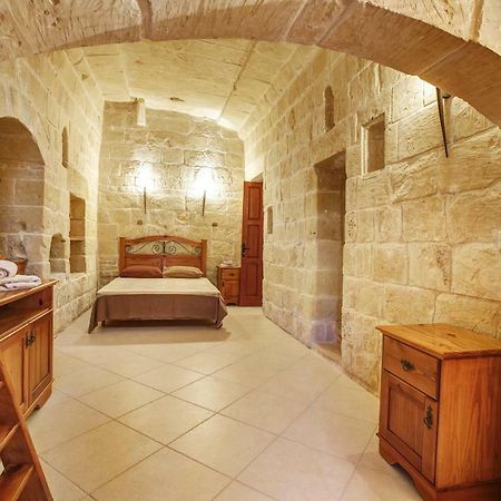 Il-Palma Holiday Farmhouse With Sunny Private Pool In Island Of Gozo Għarb Eksteriør billede