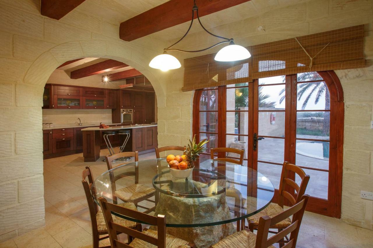 Il-Palma Holiday Farmhouse With Sunny Private Pool In Island Of Gozo Għarb Eksteriør billede