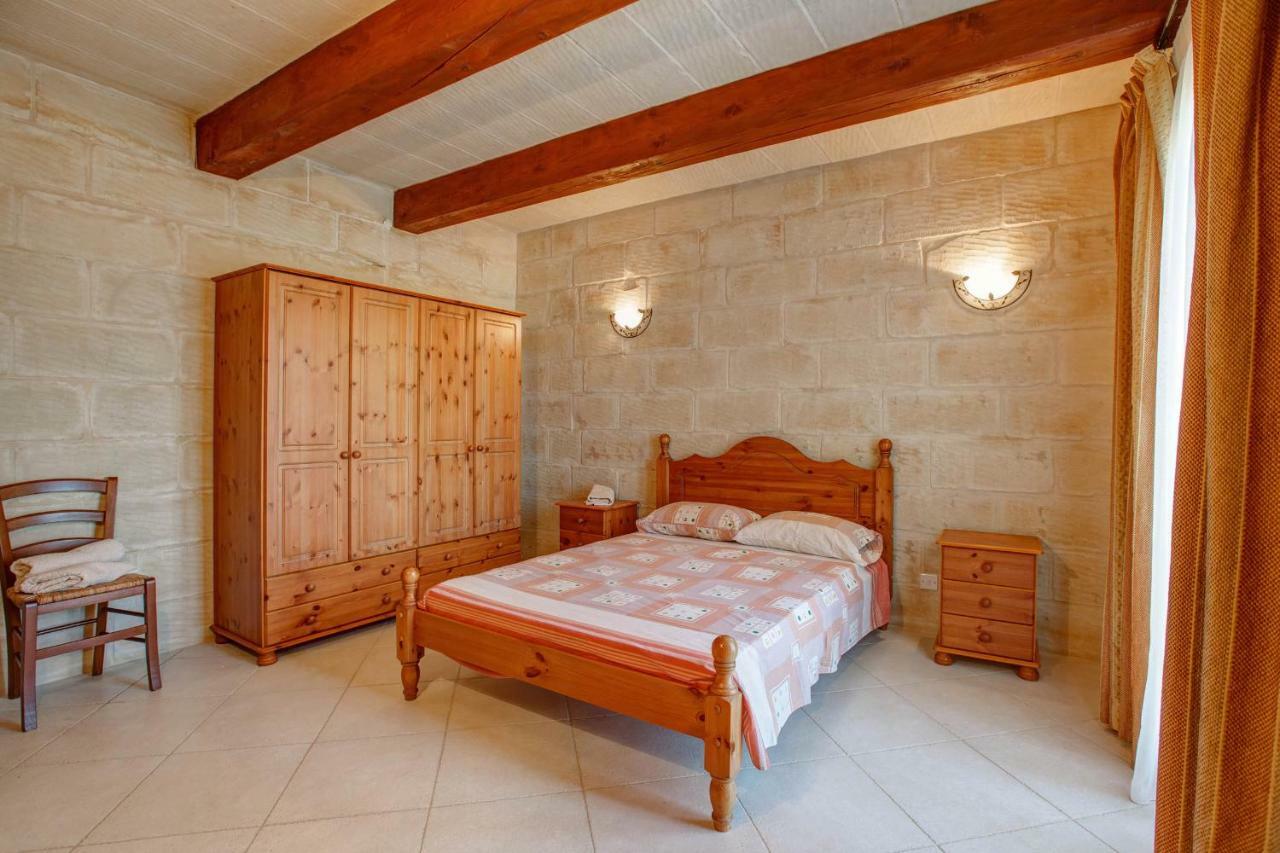 Il-Palma Holiday Farmhouse With Sunny Private Pool In Island Of Gozo Għarb Eksteriør billede