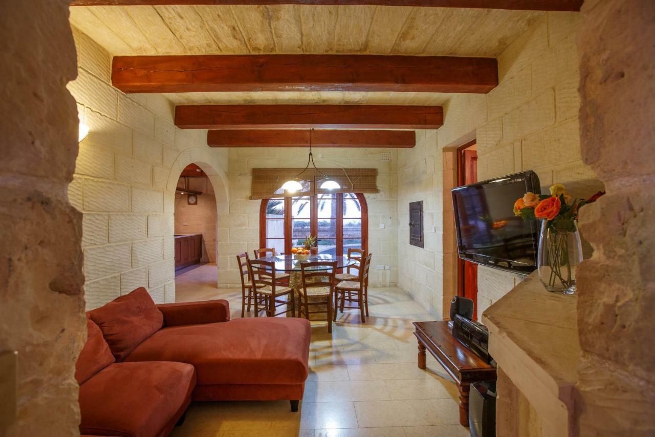Il-Palma Holiday Farmhouse With Sunny Private Pool In Island Of Gozo Għarb Eksteriør billede